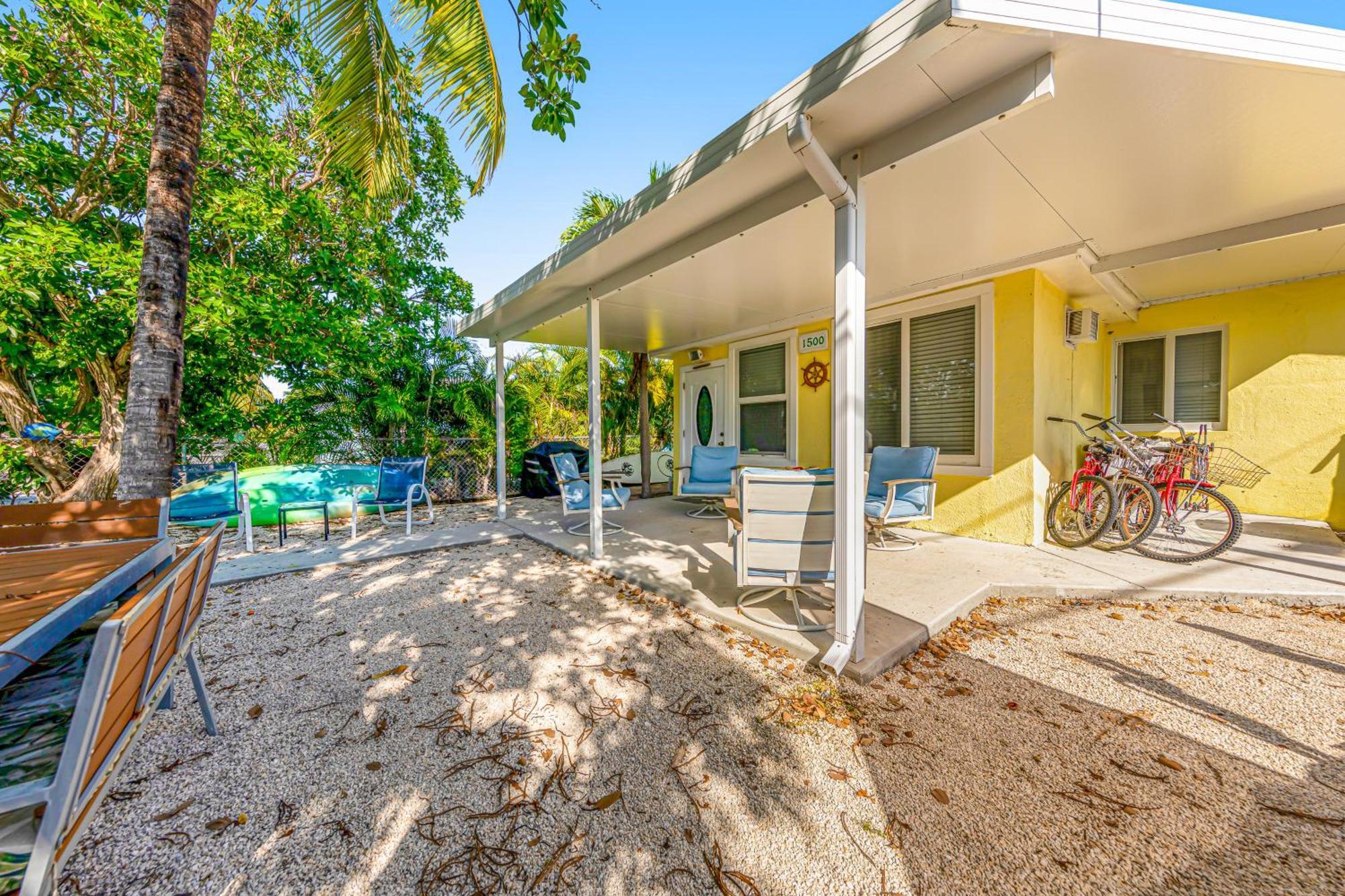 Yellowtail House Маратон Экстерьер фото